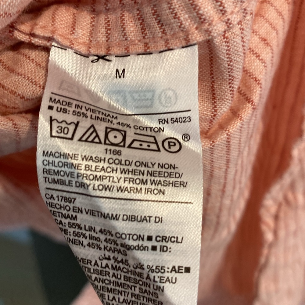 Men's Linen-Blend Casual Button-Down Shirt in Red - Picture 4 of 6